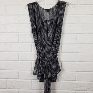 Banana Republic Sleeveless Wrap Top Sz M